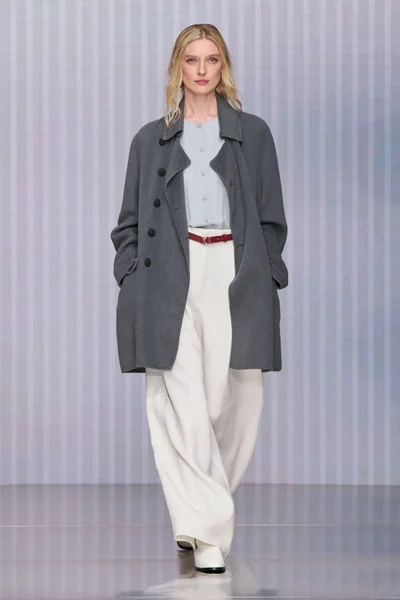 Look 12